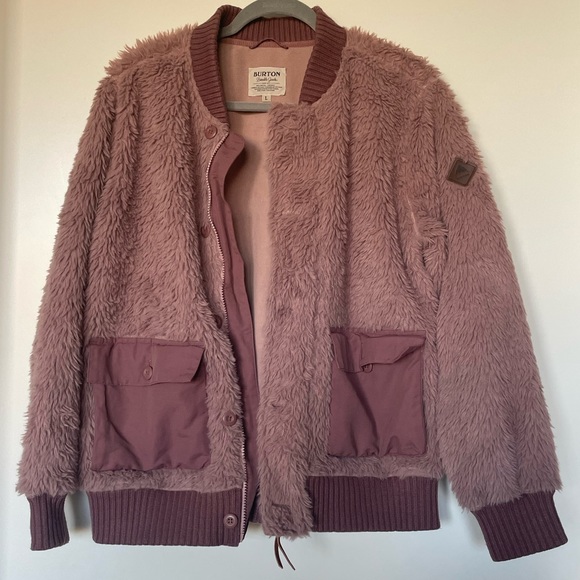 Burton Women’s Pink Fuzzy Jacket size Large - Picture 1 of 4